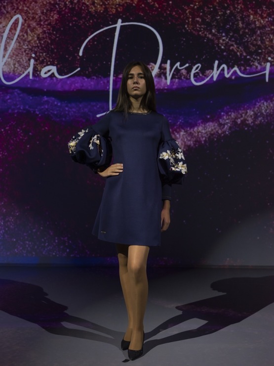 Rīgas modes nedēļā «Riga Fashion Week 2022» prezentējas «Julija Dremiene» no Lietuvas. Foto: Mark Litvyakov Rīgas modes nedēļā «Riga Fashion Week 2022» prezentējas «Julija Dremiene» no Lietuvas. Foto: Mark Litvyakov 325494