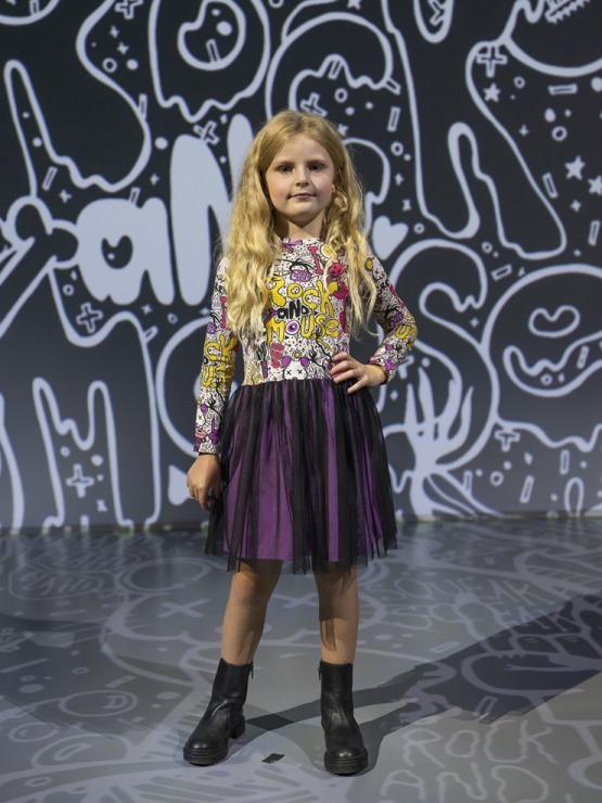 Rīgas modes nedēļā «Riga Fashion Week 2022» prezentējas «Rock & Mouse» no Latvijas. Foto: Mark Litvyakov Rīgas modes nedēļā «Riga Fashion Week 2022» prezentējas «Rock & Mouse» no Latvijas. Foto: Mark Litvyakov 325606