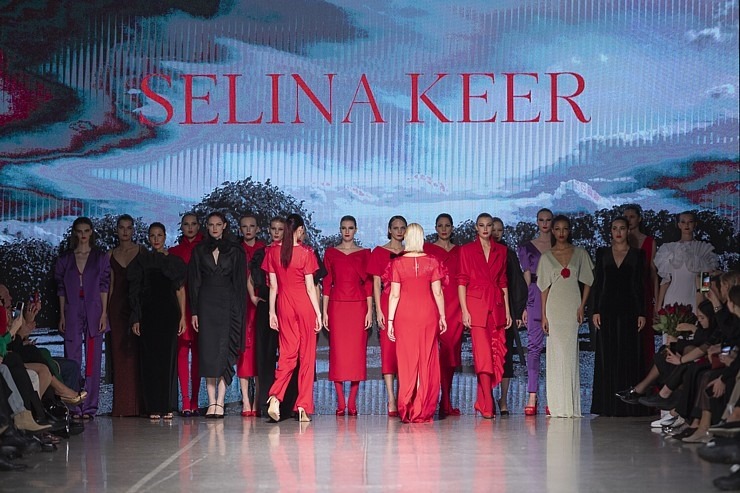 Rīgas modes nedēļā «Riga Fashion Week 2022» prezentējas «Selina Keer» no Latvijas 325792