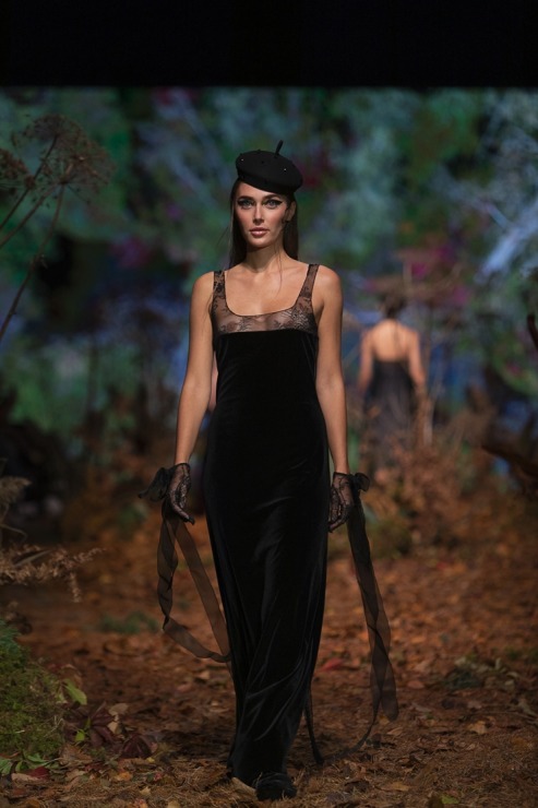 Rīgas modes nedēļā «Riga Fashion Week 2022» prezentējas «Amoralle» no Latvijas . Foto: Mark Litvyakov 325838