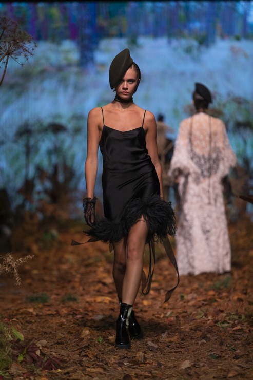 Rīgas modes nedēļā «Riga Fashion Week 2022» prezentējas «Amoralle» no Latvijas . Foto: Mark Litvyakov 325855