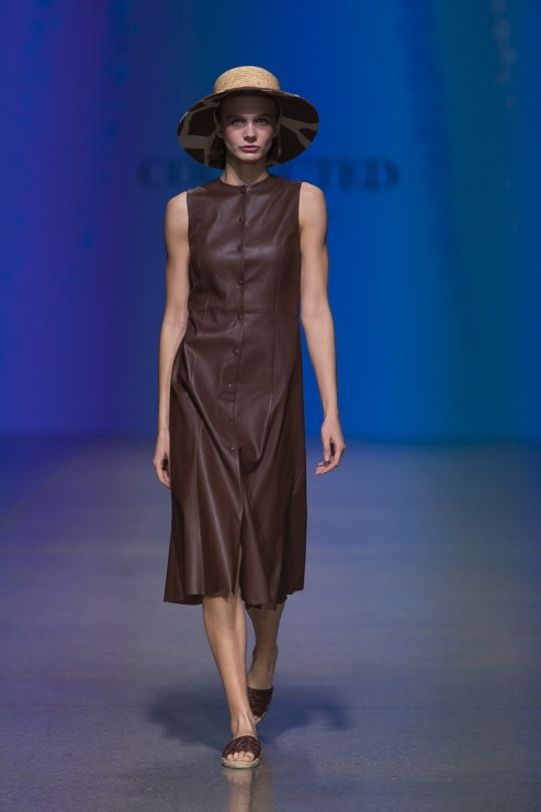 Rīgas modes nedēļā «Riga Fashion Week 2022» prezentējas «Collected Story» no Latvijas. Foto: Mark Litvyakov Rīgas modes nedēļā «Riga Fashion Week 2022» prezentējas «Collected Story» no Latvijas. Foto: Mark Litvyakov 326150