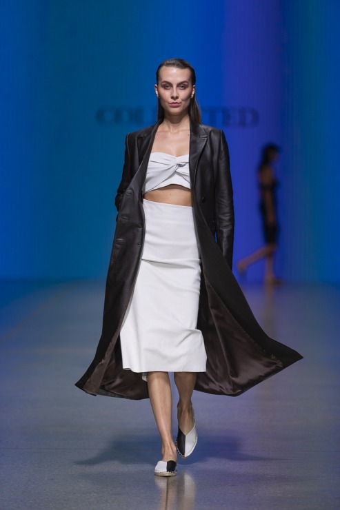 Rīgas modes nedēļā «Riga Fashion Week 2022» prezentējas «Collected Story» no Latvijas. Foto: Mark Litvyakov Rīgas modes nedēļā «Riga Fashion Week 2022» prezentējas «Collected Story» no Latvijas. Foto: Mark Litvyakov 326157