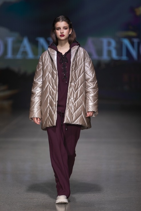 Rīgas modes nedēļā «Riga Fashion Week 2022» prezentējas «Diana Arno» no Igaunijas. Foto: Mark Litvyakov 326172