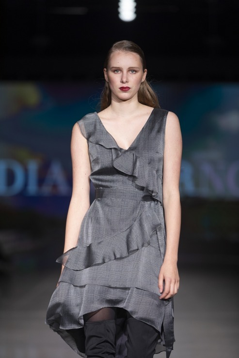 Rīgas modes nedēļā «Riga Fashion Week 2022» prezentējas «Diana Arno» no Igaunijas. Foto: Mark Litvyakov Rīgas modes nedēļā «Riga Fashion Week 2022» prezentējas «Diana Arno» no Igaunijas. Foto: Mark Litvyakov 326175