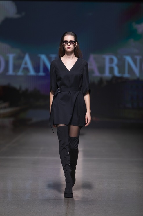 Rīgas modes nedēļā «Riga Fashion Week 2022» prezentējas «Diana Arno» no Igaunijas. Foto: Mark Litvyakov Rīgas modes nedēļā «Riga Fashion Week 2022» prezentējas «Diana Arno» no Igaunijas. Foto: Mark Litvyakov 326177