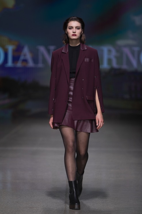 Rīgas modes nedēļā «Riga Fashion Week 2022» prezentējas «Diana Arno» no Igaunijas. Foto: Mark Litvyakov Rīgas modes nedēļā «Riga Fashion Week 2022» prezentējas «Diana Arno» no Igaunijas. Foto: Mark Litvyakov 326187