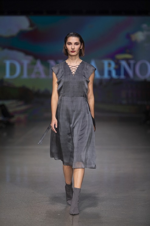 Rīgas modes nedēļā «Riga Fashion Week 2022» prezentējas «Diana Arno» no Igaunijas. Foto: Mark Litvyakov Rīgas modes nedēļā «Riga Fashion Week 2022» prezentējas «Diana Arno» no Igaunijas. Foto: Mark Litvyakov 326167