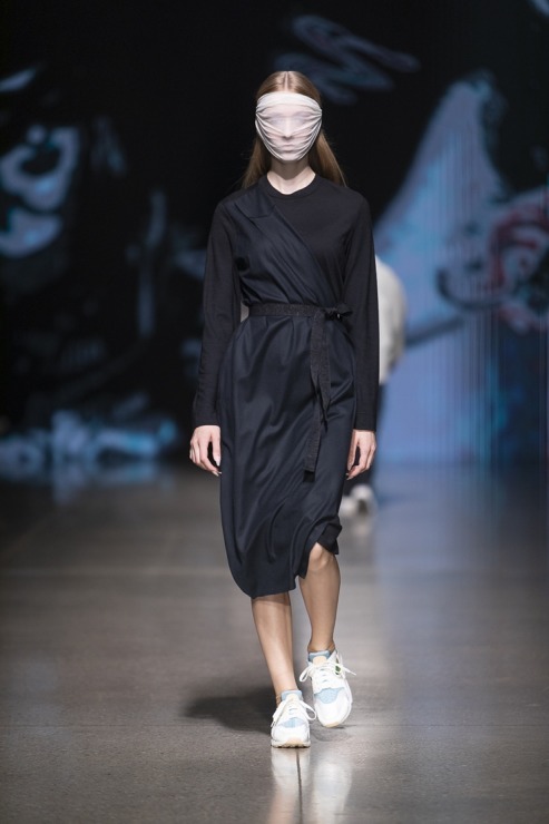 Rīgas modes nedēļā «Riga Fashion Week 2022» prezentējas «Natalija Jansone» no Latvijas. Foto: Mark Litvyakov Rīgas modes nedēļā «Riga Fashion Week 2022» prezentējas «Natalija Jansone» no Latvijas. Foto: Mark Litvyakov 326364