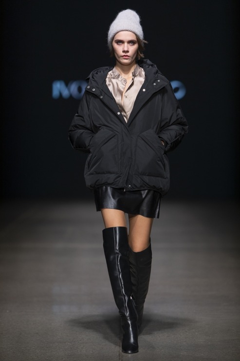 Rīgas modes nedēļā «Riga Fashion Week 2022» prezentējas «Ivo Nikkolo» no Igaunijas. Foto: Mark Litvyakov 326403