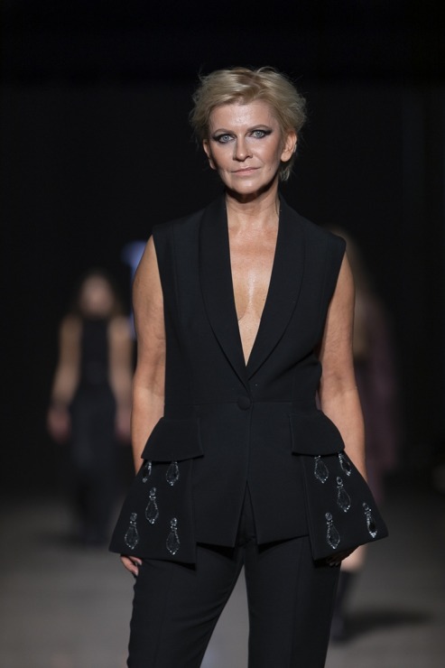 Rīgas modes nedēļā «Riga Fashion Week 2022» prezentējas «Iveta Vecmane» no Latvijas. Foto: Mark Litvyakov Rīgas modes nedēļā «Riga Fashion Week 2022» prezentējas «Iveta Vecmane» no Latvijas. Foto: Mark Litvyakov 326490