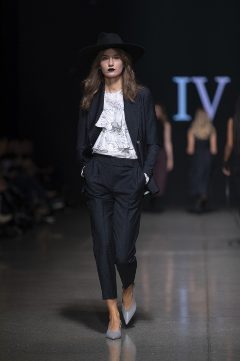 Rīgas modes nedēļā «Riga Fashion Week 2022» prezentējas «Iveta Vecmane» no Latvijas. Foto: Mark Litvyakov Rīgas modes nedēļā «Riga Fashion Week 2022» prezentējas «Iveta Vecmane» no Latvijas. Foto: Mark Litvyakov 326492