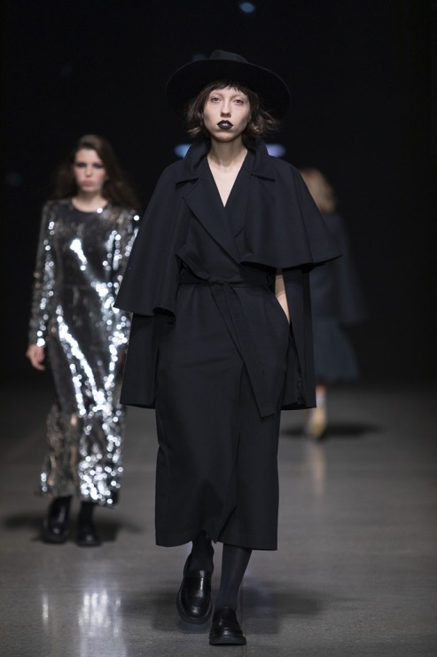 Rīgas modes nedēļā «Riga Fashion Week 2022» prezentējas «Iveta Vecmane» no Latvijas. Foto: Mark Litvyakov Rīgas modes nedēļā «Riga Fashion Week 2022» prezentējas «Iveta Vecmane» no Latvijas. Foto: Mark Litvyakov 326494