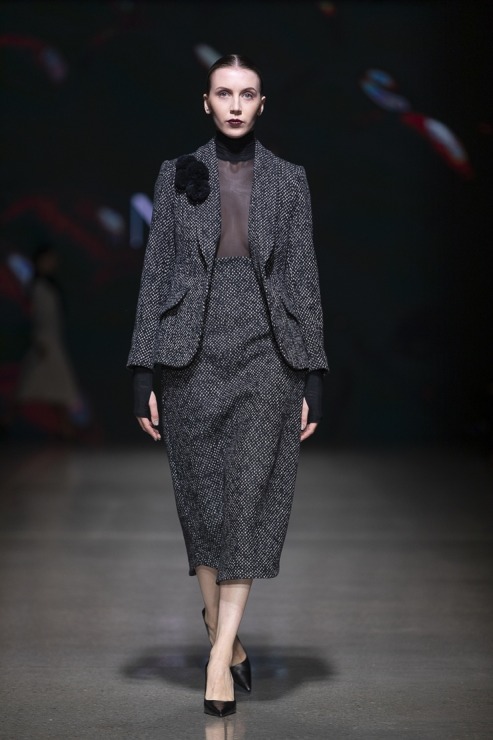 Rīgas modes nedēļā «Riga Fashion Week 2022» prezentējas «Nolo» no Latvijas. Foto: Mark Litvyakov 326521