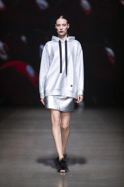 Rīgas modes nedēļā «Riga Fashion Week 2022» prezentējas «Nolo» no Latvijas. Foto: Mark Litvyakov 326505