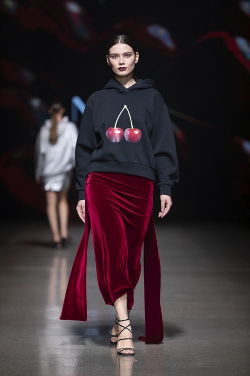 Rīgas modes nedēļā «Riga Fashion Week 2022» prezentējas «Nolo» no Latvijas. Foto: Mark Litvyakov 326506