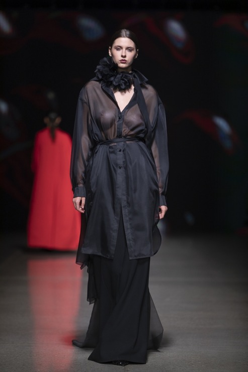 Rīgas modes nedēļā «Riga Fashion Week 2022» prezentējas «Nolo» no Latvijas. Foto: Mark Litvyakov 326542