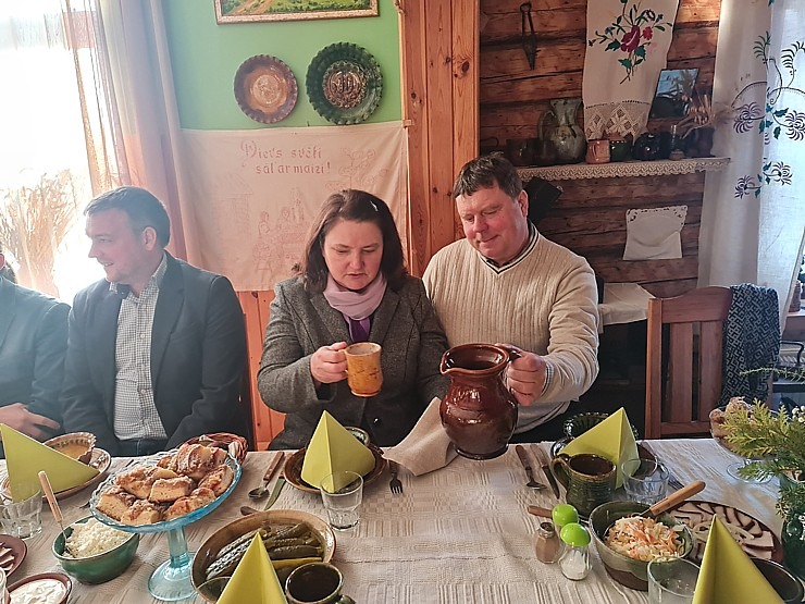 Aglonā pulcējas Latgales tūrisma konferences dalībnieki, lai atskatītos, vienotos un restartētos Aglonā pulcējas Latgales tūrisma konferences dalībnieki, lai atskatītos, vienotos un restartētos 328626
