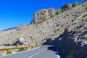 Ekskursijā ar autobusu izbaudām kalnu ceļu uz Teides vulkānu Tenerifē. Sadarbībā ar Tez Tour un airBaltic 29