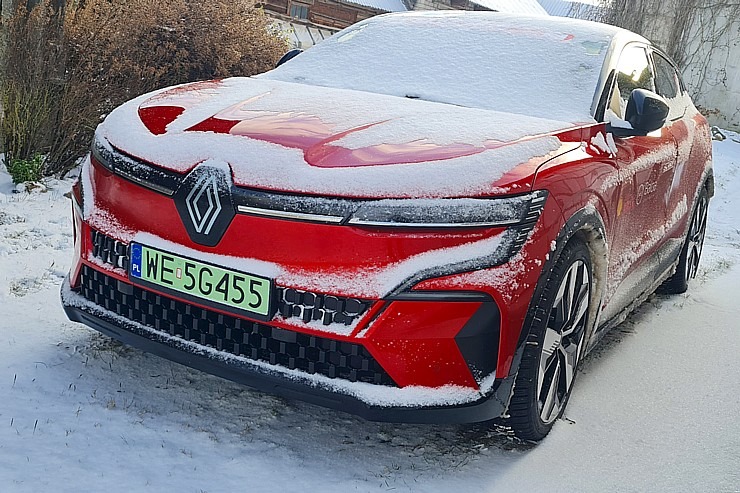 Travelnews.lv ar jauno un elektrisko «Renault Megane E-Tech» ceļo uz Latgali 330398