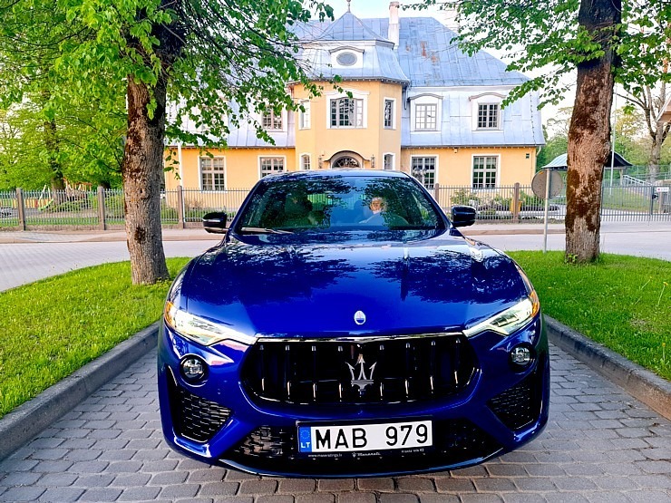 Travelnews.lv redakcija 2022.gadā ceļoja ar 17 dažādiem spēkratiem: «Maserati Levante SQ4» 330450