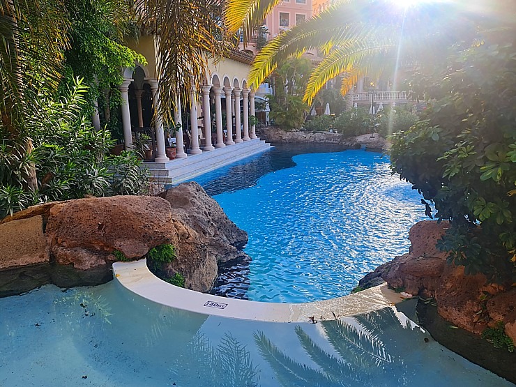Travelnews.lv iepazīst Tenerifes leģendāro viesnīcu «Gran Hotel Bahía del Duque Resort». Sadarbībā ar Tez Tour un airBaltic 331827