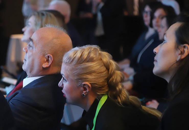 «Gada cilvēks tūrismā 2020-2022» laureāti tiek sveikti tūrisma izstādē «Balttour 2023». Foto: Rojs Maizītis «Gada cilvēks tūrismā 2020-2022» laureāti tiek sveikti tūrisma izstādē «Balttour 2023». Foto: Rojs Maizītis 332316