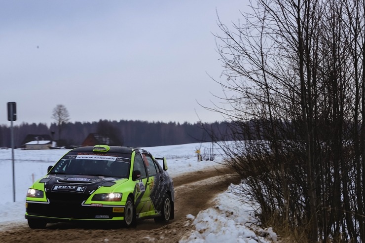 Rallija «Sarma 2023» kopvērtējuma uzvara arī šoreiz latviešiem izslīd caur pirkstiem. Foto: Gatis Smudzis 332895