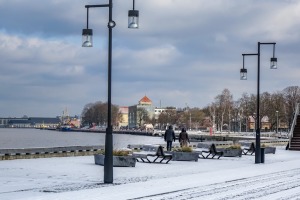 Skati uz Ventspils ostu un promenādi no vecajām Jūras darbnīcām. Foto: Oskars Jūra 19