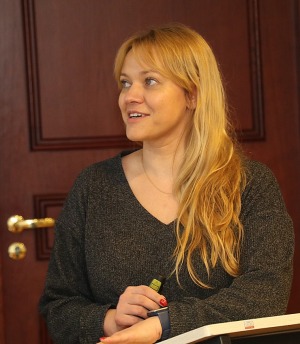 32