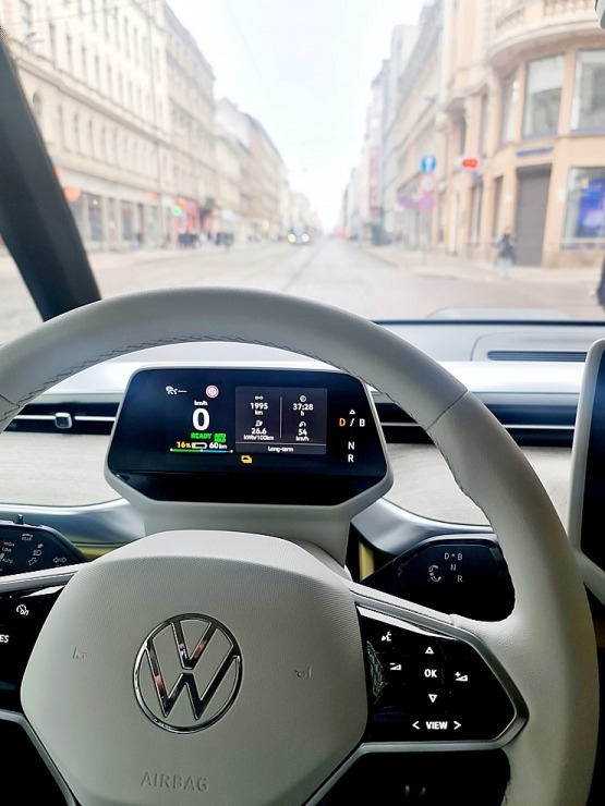 Travelnews.lv ar jauno un elektrisko «VW ID.Buzz Pro» apceļo Ventspili un Rīgu 334034