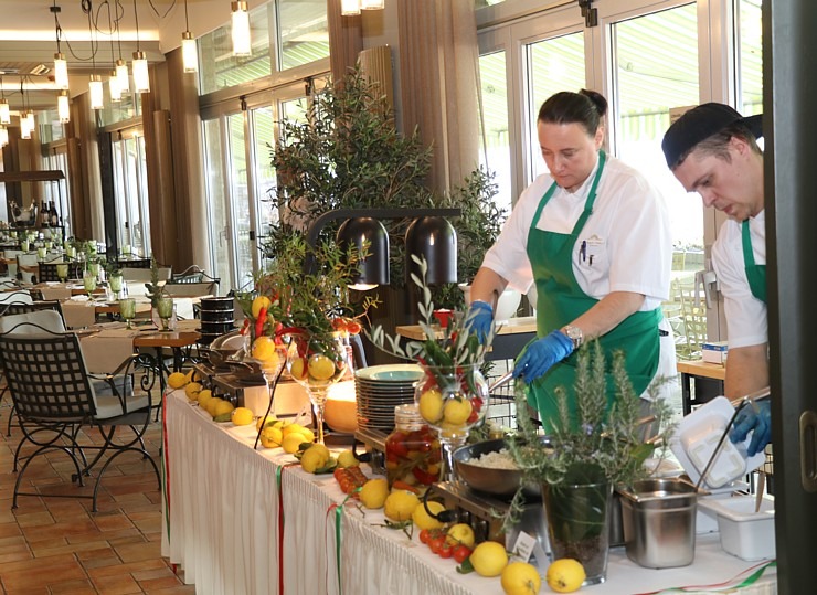 Jūrmalas viesnīcas «Baltic Beach Hotel» restorāns «il Sole» svinīgi un bagātīgi atklāj «Italian Brunch» 334396