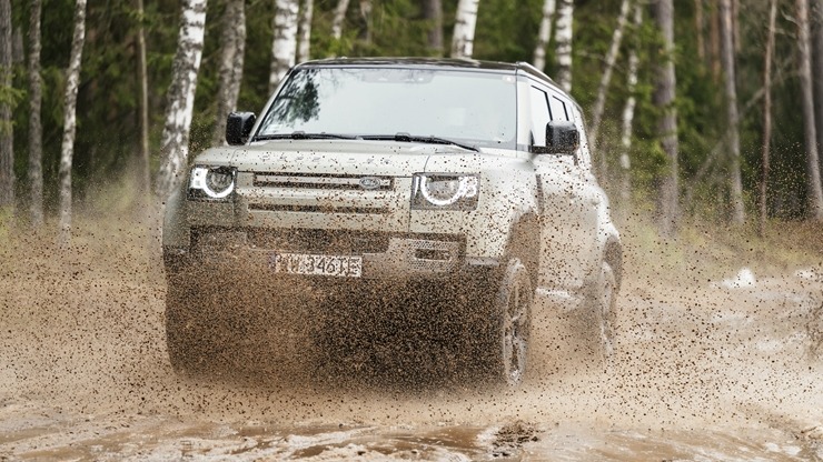 Svinot Land Rover un Defender 75. gadskārtu, zīmola fani dodas piedzīvojumu braucienā uz Vidzemi. Foto: Velocita.lv 334514