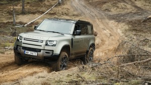 Svinot Land Rover un Defender 75. gadskārtu, zīmola fani dodas piedzīvojumu braucienā uz Vidzemi. Foto: Velocita.lv 3