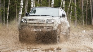 Svinot Land Rover un Defender 75. gadskārtu, zīmola fani dodas piedzīvojumu braucienā uz Vidzemi. Foto: Velocita.lv 4