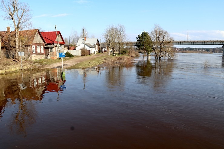 Daugava Latgalē ar palu ūdeņiem appludina Krāslavu, Daugavpili, Līvānus un... 334722