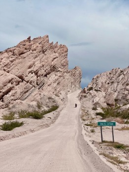 Arnis Jaudzems ar motociklu apceļo Argentīnu 2000 km garā maršrutā. Foto: Arnis Jaudzems 28