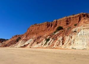 Travelnews.lv ar katamarānu iepazīst Portgāles Atlantijas piekrasti. Foto: Indra Mackeviča 18