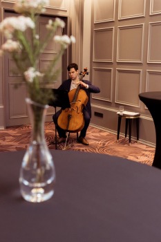 «Grand Poet by Semarah Hotels» uzņem mākslinieces Alises Builevicas izstādi «Klejotājs». Foto: Lauma Kalniņa 12