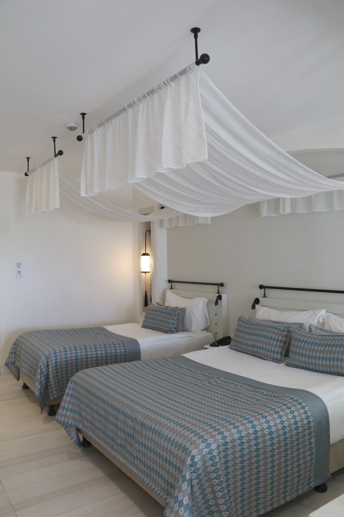 Iepazīstam Ziemeļkipras 5 zvaigžņu viesnīcas «Limak Cyprus Deluxe Hotel» telpas un bērnu ciematu. Sadarbībā ar Puzzle Travel Iepazīstam Ziemeļkipras 5 zvaigžņu viesnīcas «Limak Cyprus Deluxe Hotel» telpas un bērnu ciematu. Sadarbībā ar Puzzle Travel 337289