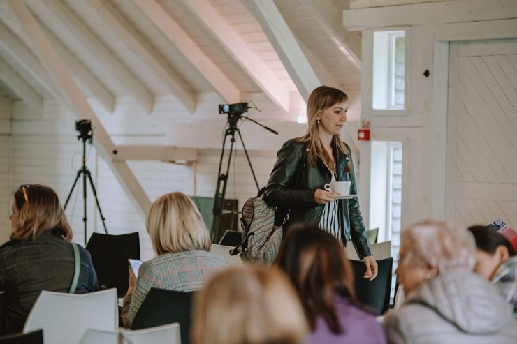 Lūznavas muižā pulcējas Latgales tūrisma profesionāļi uz semināru «Esi i dori». Foto: Dagnija Bernāne Lūznavas muižā pulcējas Latgales tūrisma profesionāļi uz semināru «Esi i dori». Foto: Dagnija Bernāne 337359