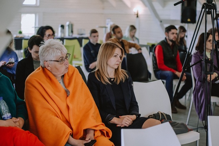 Lūznavas muižā pulcējas Latgales tūrisma profesionāļi uz semināru «Esi i dori». Foto: Dagnija Bernāne Lūznavas muižā pulcējas Latgales tūrisma profesionāļi uz semināru «Esi i dori». Foto: Dagnija Bernāne 337370