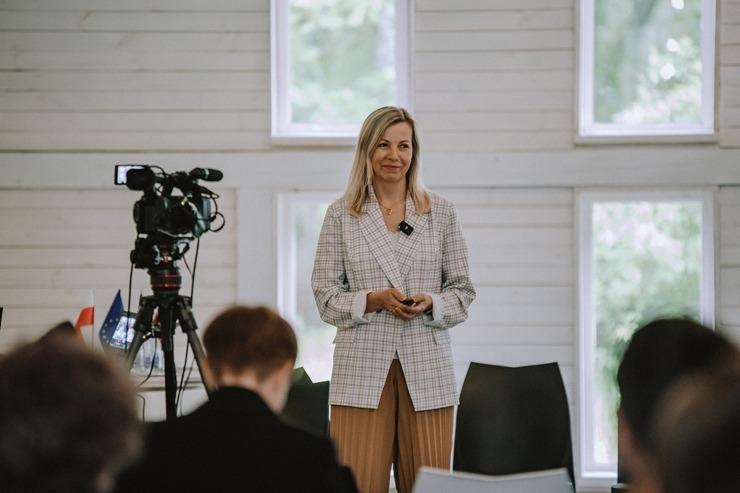 Lūznavas muižā pulcējas Latgales tūrisma profesionāļi uz semināru «Esi i dori». Foto: Dagnija Bernāne Lūznavas muižā pulcējas Latgales tūrisma profesionāļi uz semināru «Esi i dori». Foto: Dagnija Bernāne 337382