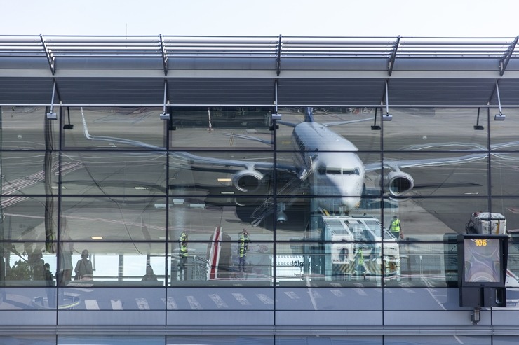 «ITAKA Latvija» sadarbībā ar «Buzz Airlines» uzsāka lidojumus no Rīgas uz Kavalu un Tirānu. Foto: ITAKA Latvija 337414