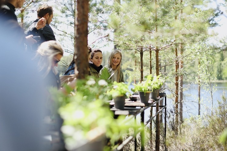 Nepieradinātās Naktsmītnes atklāj projekta “DABAS GALERIJA” jauno sezonu ar īpašu programmu grupām. Foto: Jānis Vīksna, Alens Opoļskis Nepieradinātās Naktsmītnes atklāj projekta “DABAS GALERIJA” jauno sezonu ar īpašu programmu grupām. Foto: Jānis Vīksna, Alens Opoļskis 337473