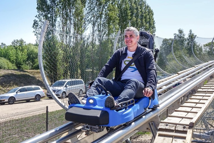Ventspils Piedzīvojumu parkā tika atklāta Baltijā lielākā rodeļu trase - Ventspils rodelis. Foto: ocventspils.lv Ventspils Piedzīvojumu parkā tika atklāta Baltijā lielākā rodeļu trase - Ventspils rodelis. Foto: ocventspils.lv 337686