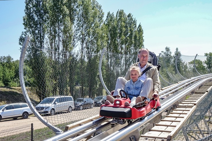Ventspils Piedzīvojumu parkā tika atklāta Baltijā lielākā rodeļu trase - Ventspils rodelis. Foto: ocventspils.lv Ventspils Piedzīvojumu parkā tika atklāta Baltijā lielākā rodeļu trase - Ventspils rodelis. Foto: ocventspils.lv 337688