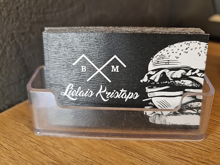 Travelnews.lv iepazīst «Burgeru māja Lielais Kristaps» ēdienkarti uz Matīsa ielas Rīgā 337731