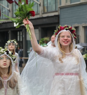 Atpazīsti savējos dziesmu un deju svētku dalībnieku gājienu Rīgā - «Novadu dižošanās» 27