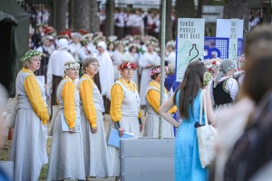 Fotogrāfs Mareks Galinovskis piedāvā īpašus fotomirkļus no koru lielkoncerta «Tīrums. Dziesmas ceļš». #CUPRA #Autobrava #VEFkvartals #UFOGolf #TrueSto 21